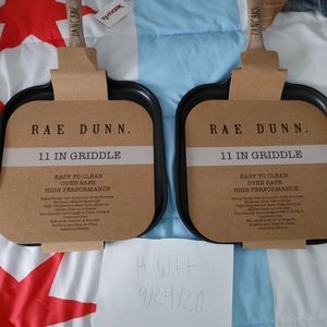 Rae Dunn pancake griddle